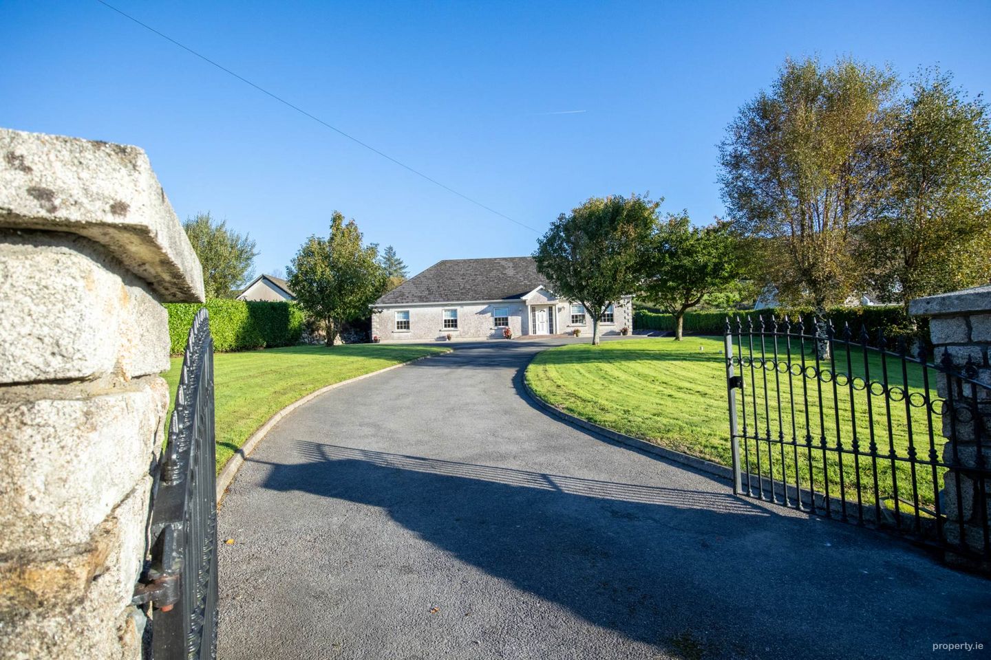 Kiltealy, Co. Wexford, Y21H727 — photo 1