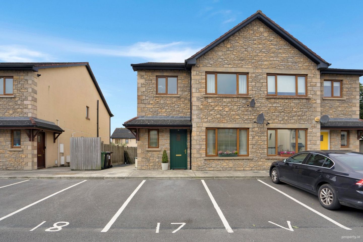17 Cois Farraige, Blackrock, Co. Louth, A91 PTF7 — photo 1