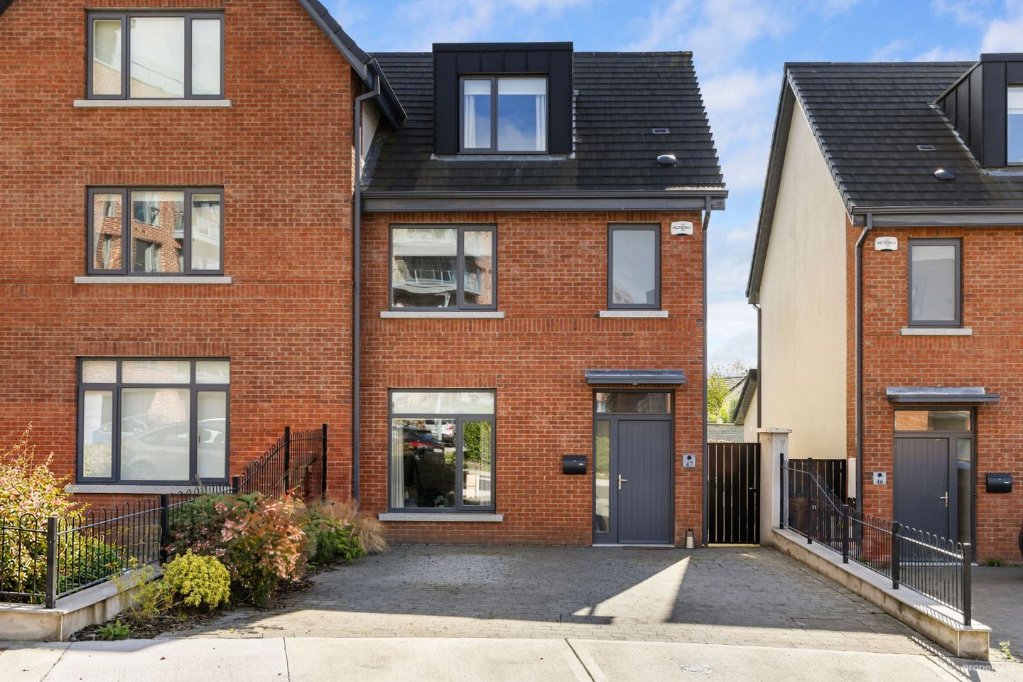 47 Beech Park, Cabinteely, Dublin 18, D18RPD0 — photo 1
