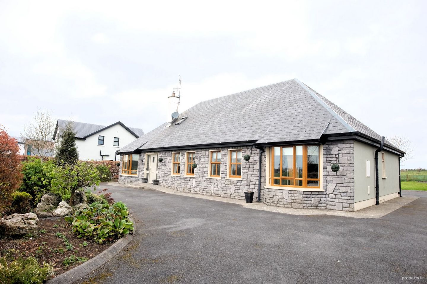 Knocknadaula, Kiltullagh, Athenry, Co. Galway, H65X012 — photo 1