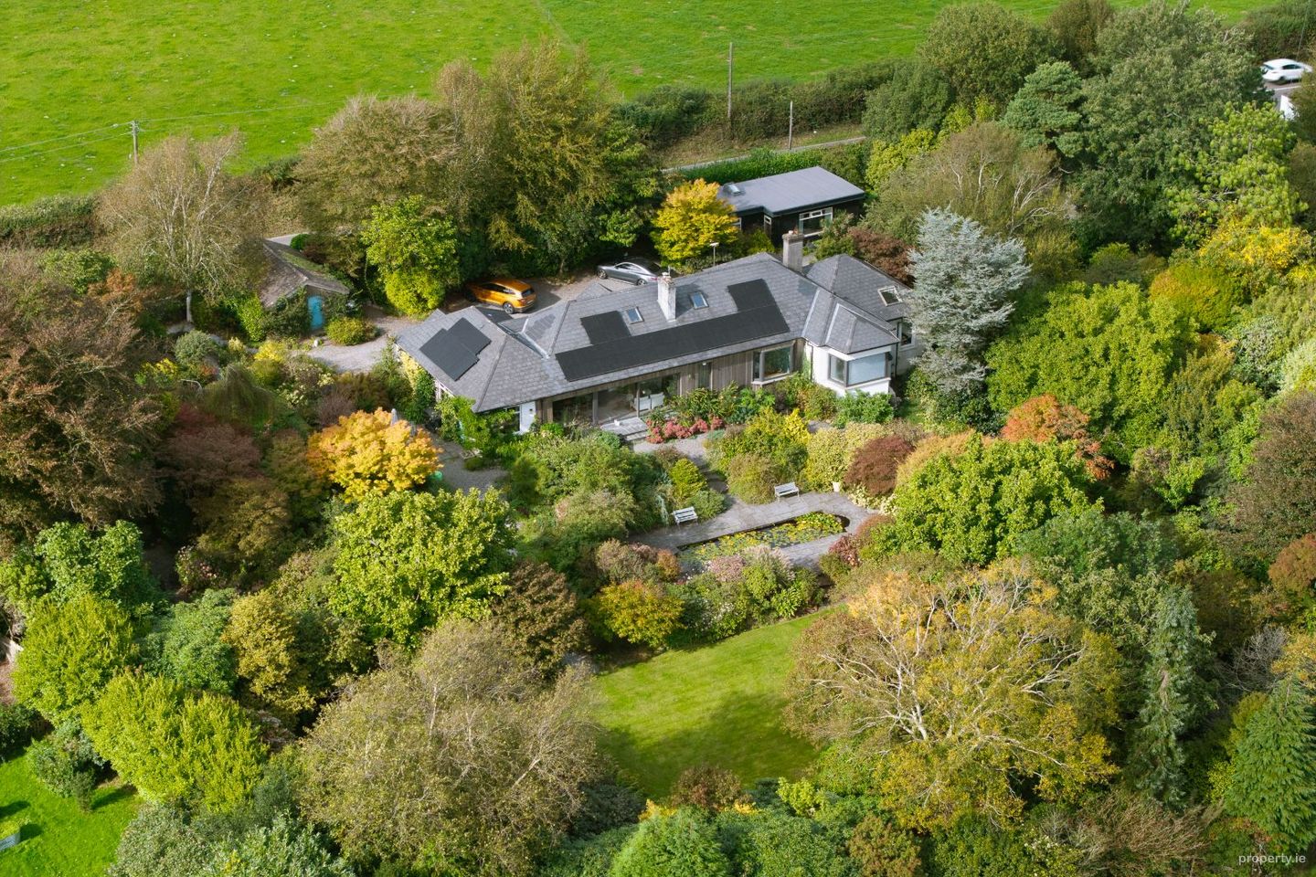 Lakemount, Barnavara Hill, Riverstown, Co. Cork, T45X340 — photo 1