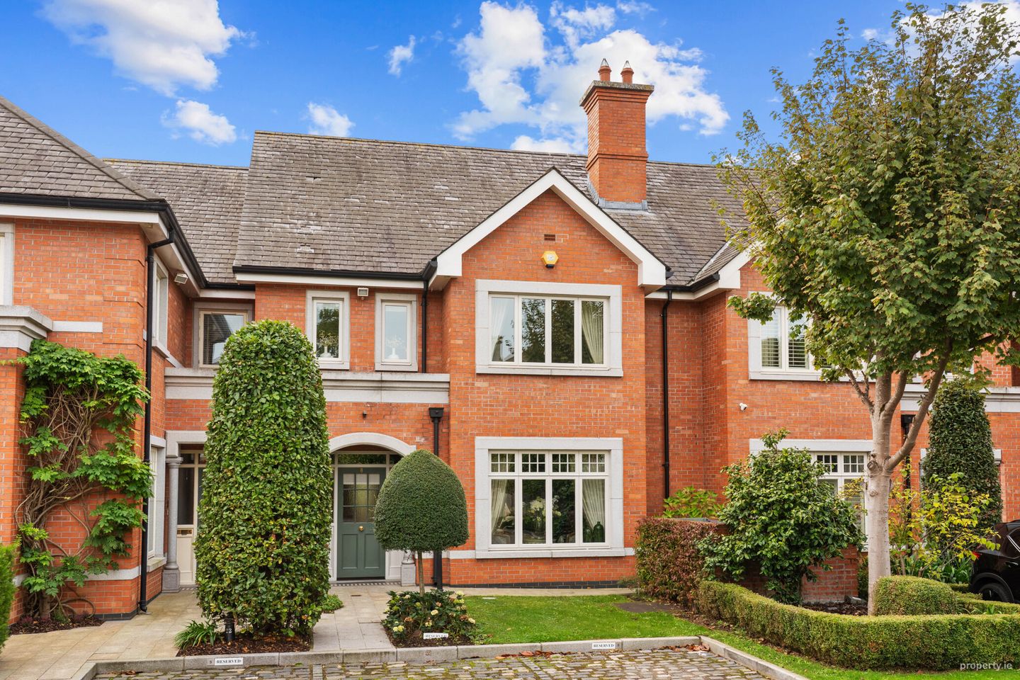 6 Ailesbury Wood, Ailesbury Road, Ballsbridge, Dublin 4, D04 V2Y6 — photo 1