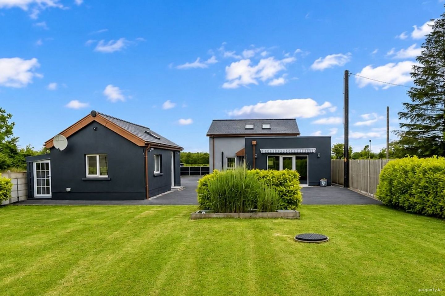 Railway House, Cloonrane, Ballindine, Milltown, Co. Galway, F12A702 — photo 1