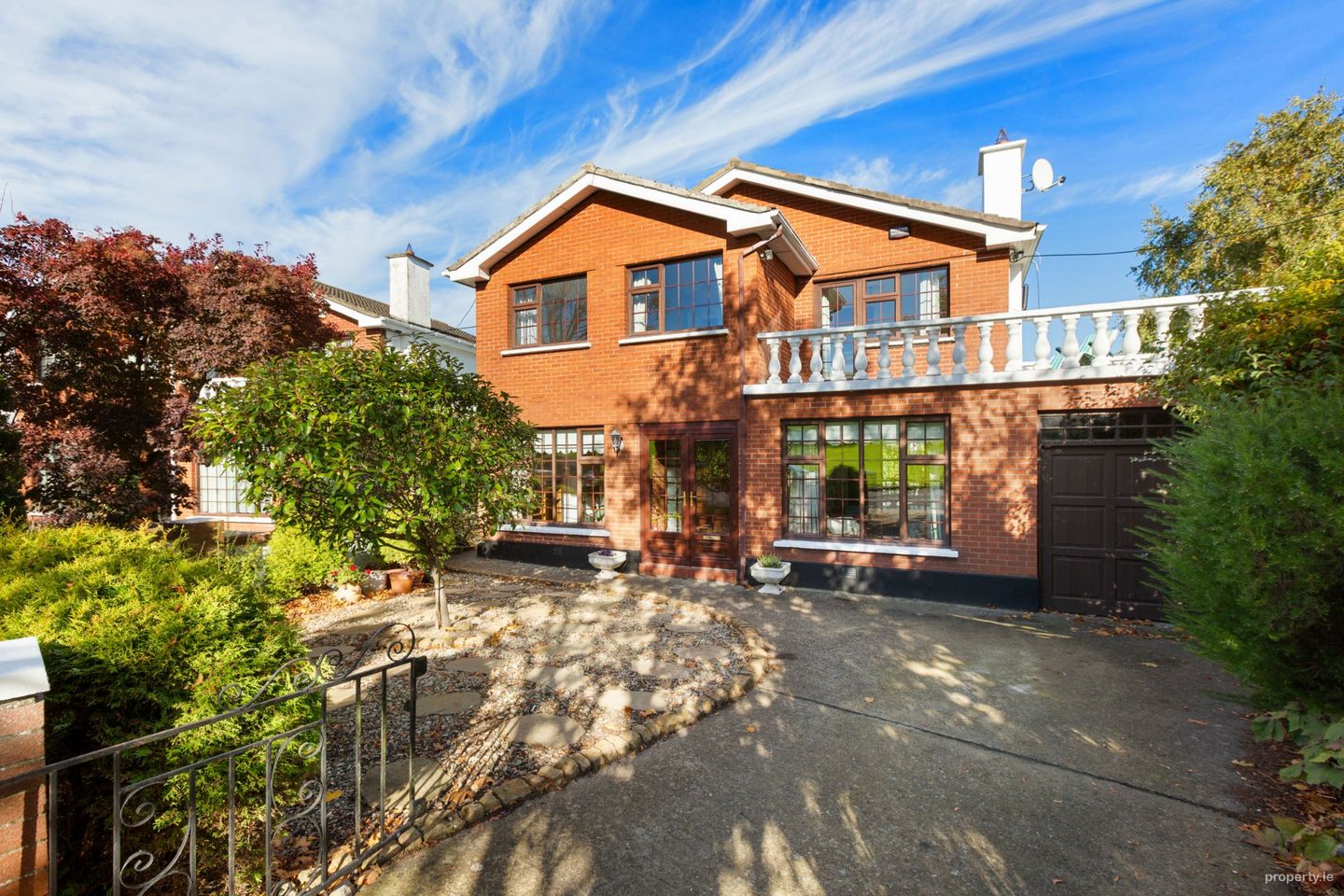 12 Parkvale, Dundrum, Dublin 16, D16 EY20 — photo 1