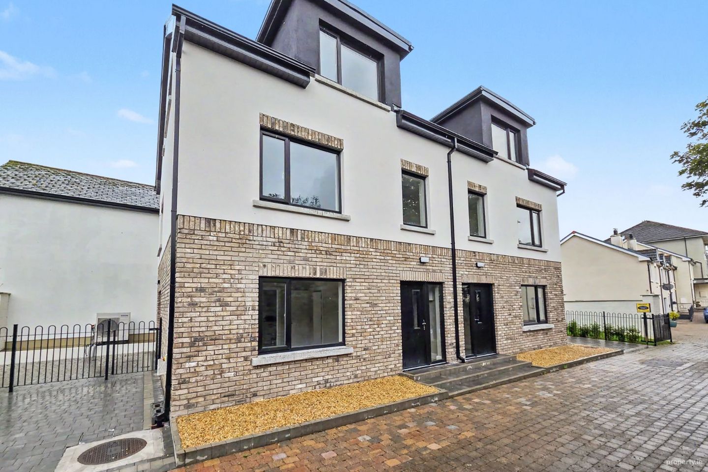 1 & 2 Fairgreen Lane, Ballisodare, Co. Sligo — photo 1