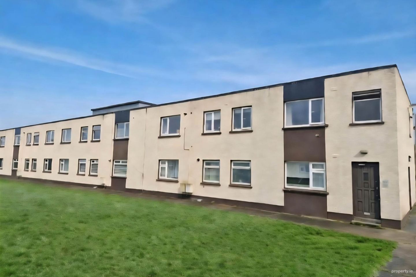 15 Ballymany Mews, Abbeyvale, Co. Kildare, W12DW93 — photo 1
