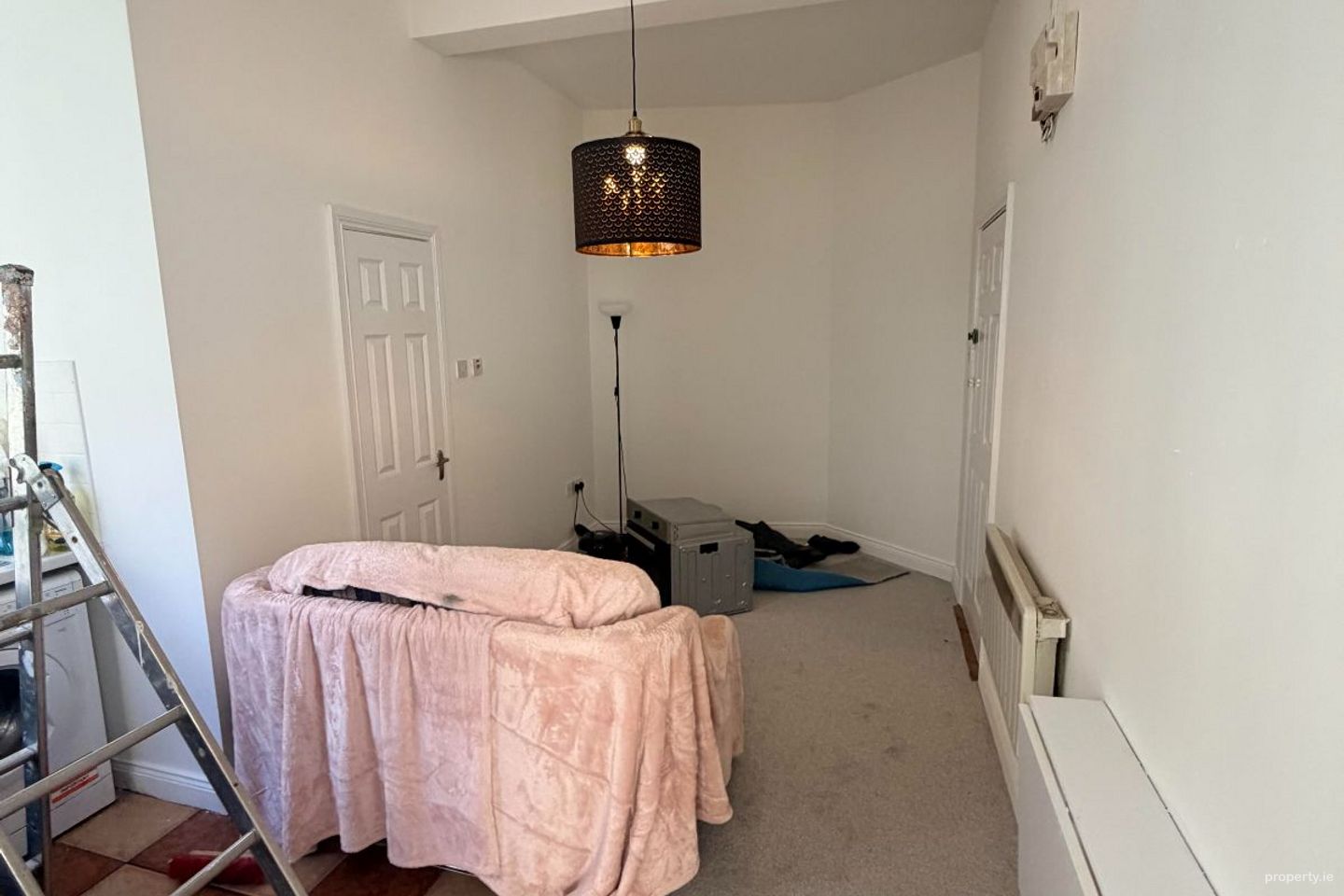 Flat 1, Corner Bar Flats, Main Street, Ballaghaderreen, Ballagh, Co. Roscommon — photo 1