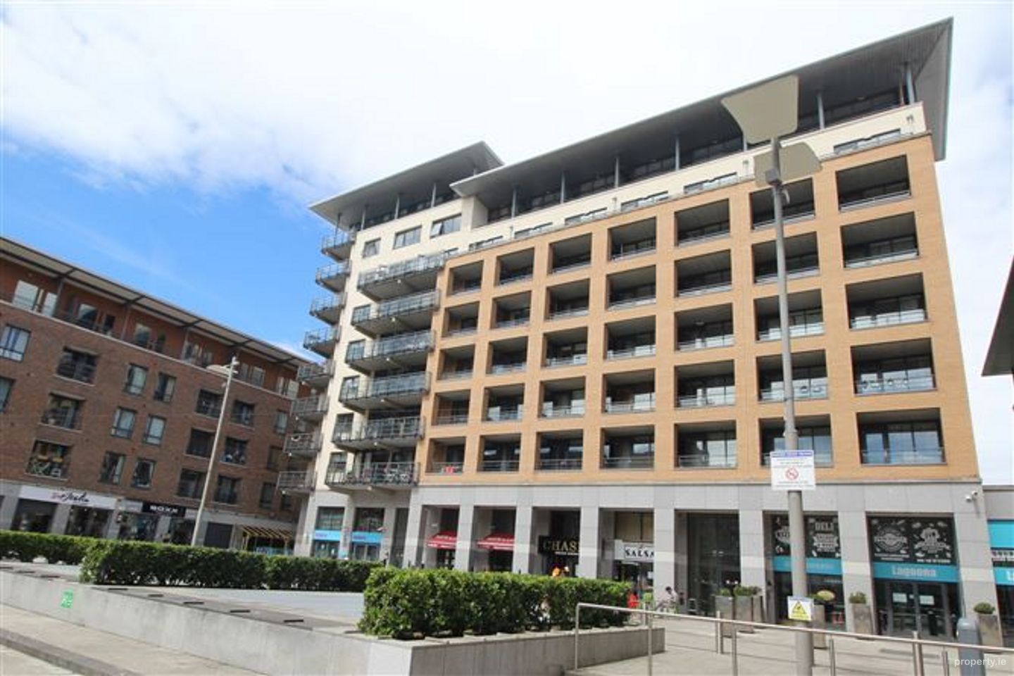 17 Berry House, Custom House Square, Mayor Street Lower , D01 XF30, IFSC, Dublin 1 — photo 1