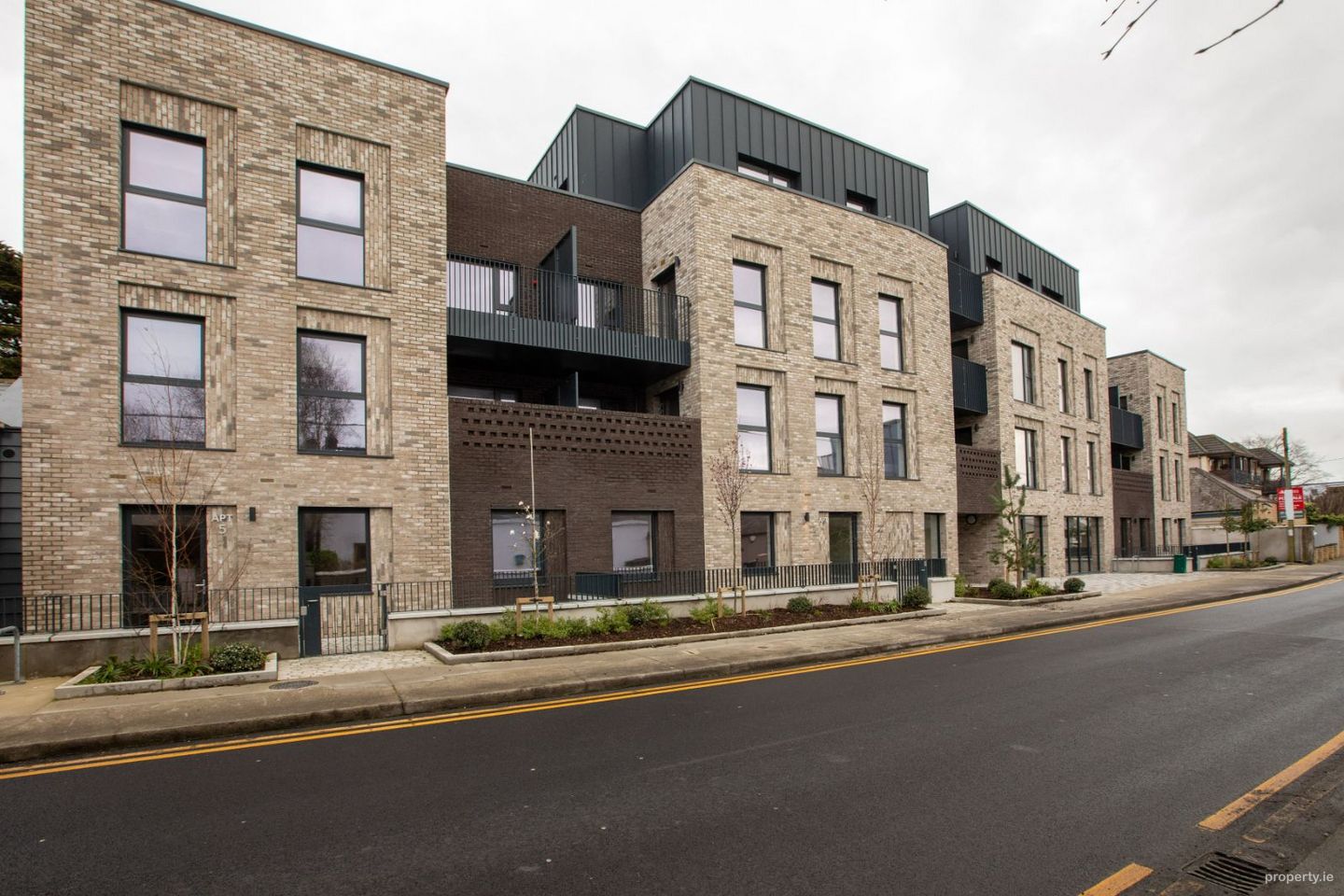 15 Monkstown Grove Apartments, Monkstown Farm, Monkstown, Co. Dublin — photo 1