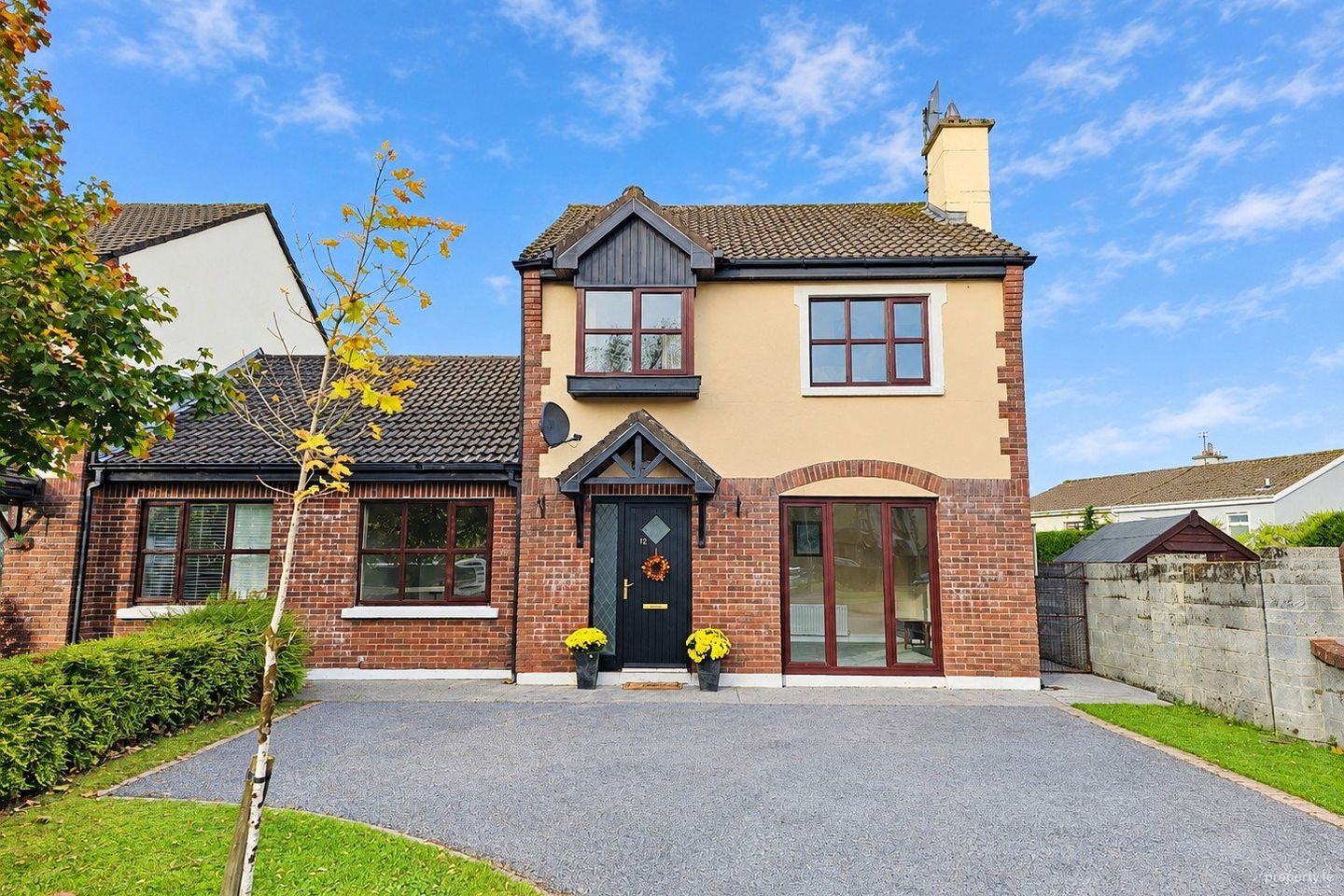 12 Woodlands, Kilrush Road, Ennis, Co Clare, V95 KPF3 — photo 1