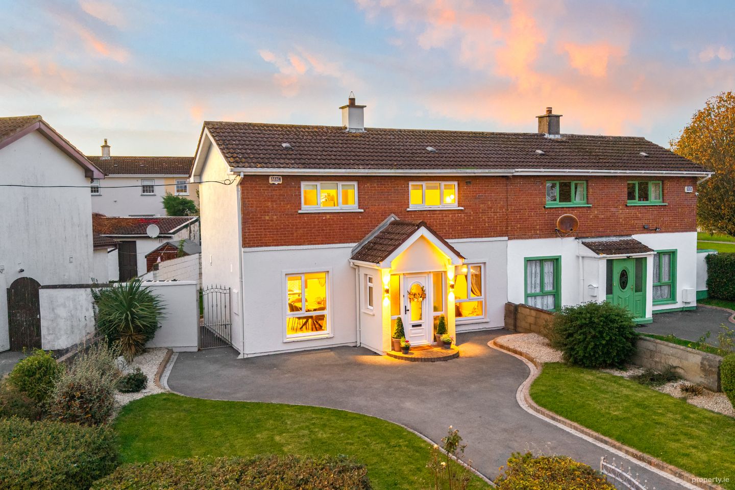 37 Standhouse Lawns, Newbridge, Co. Kildare, W12X394 — photo 1