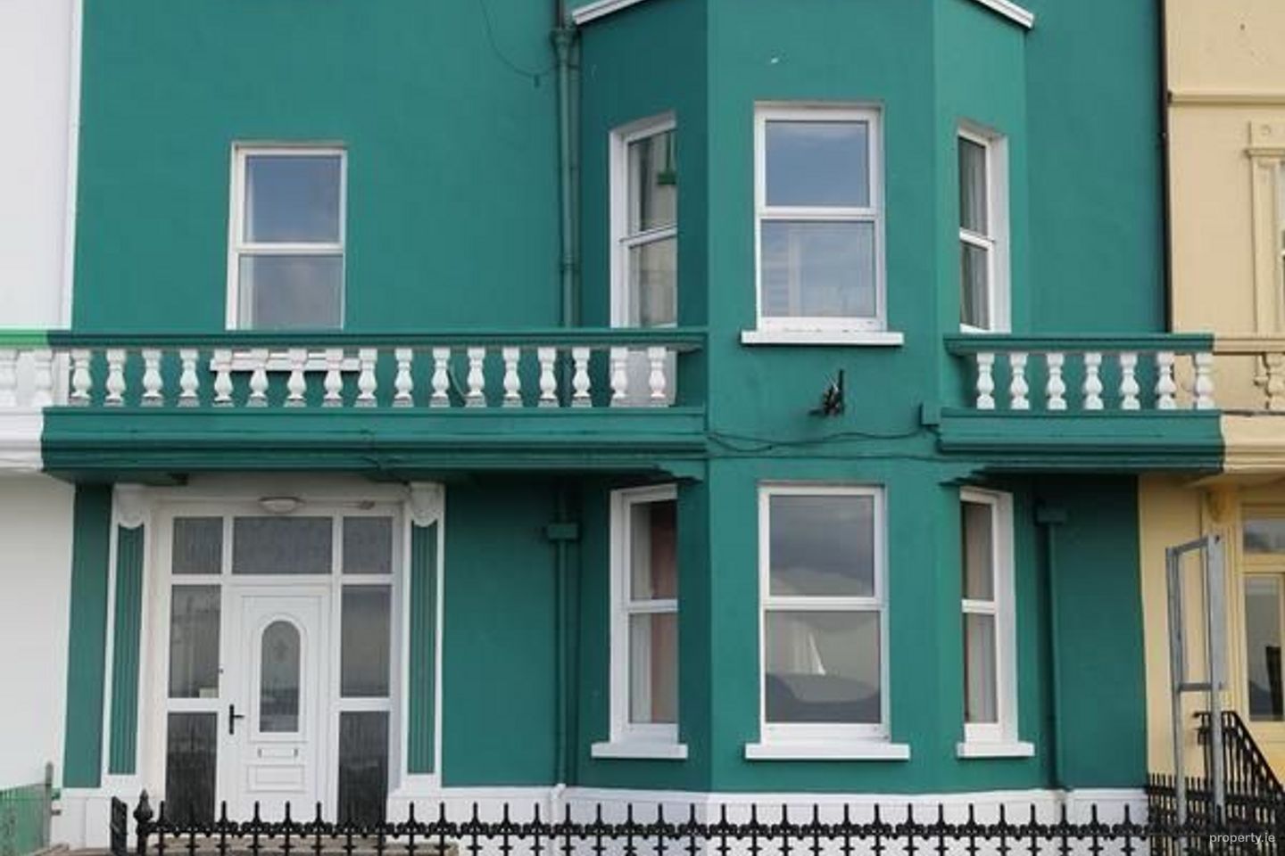 Rolling Wave, 7 Bayview Terrace, West End, Bundoran, Co. Donegal, F94Y278 — photo 1