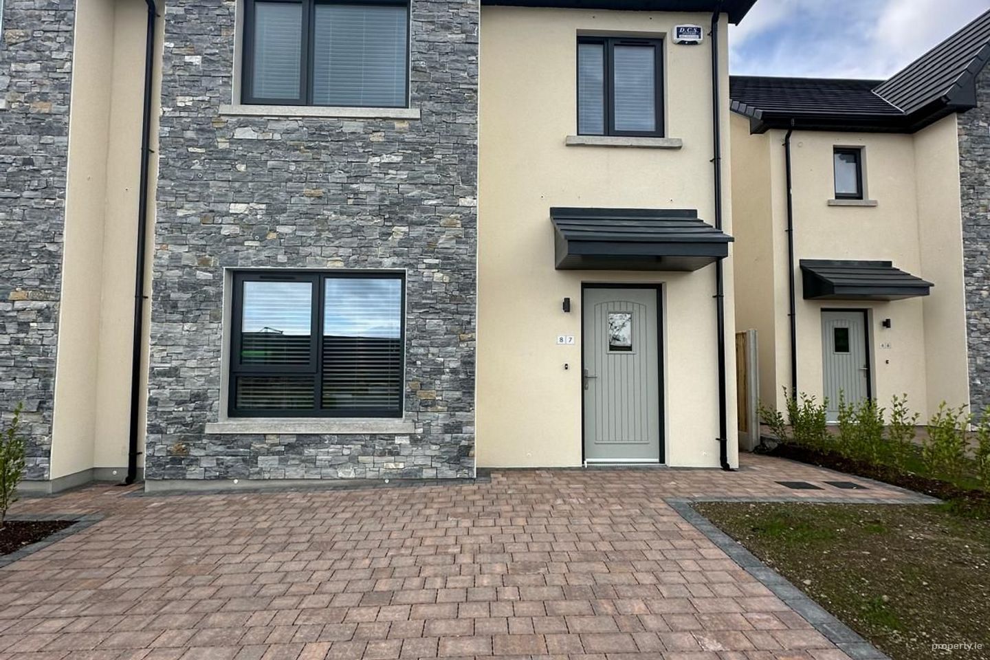 86 Cois Farraige, Blackrock, Co. Louth — photo 1