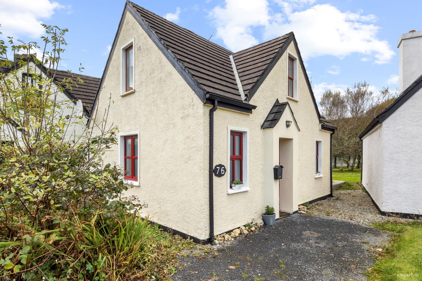 76 Clifden Glen, Clifden, Co.Galway, H71D611 — photo 1