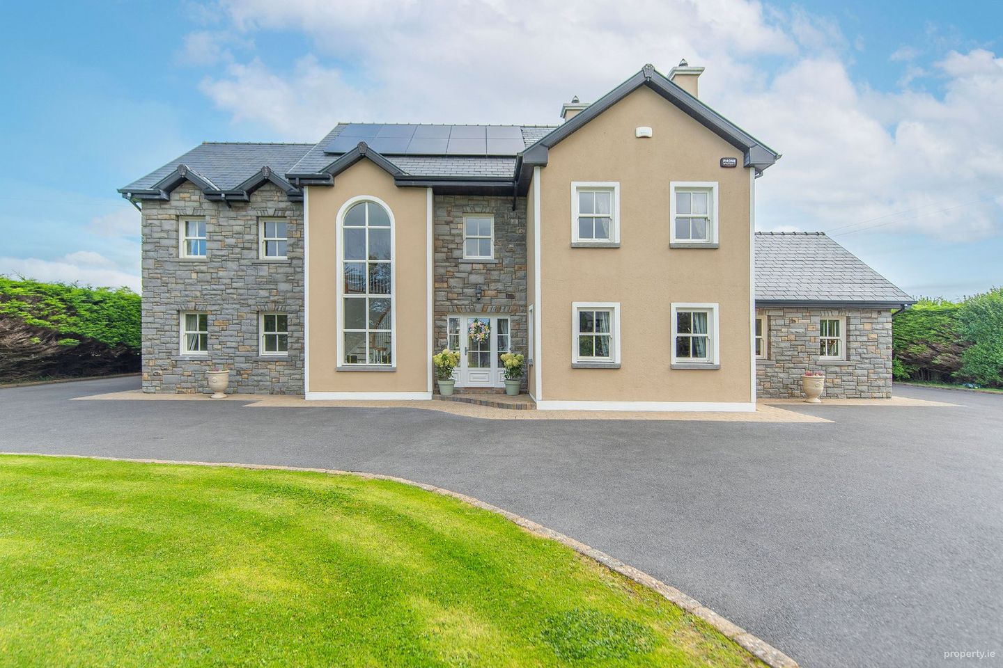 Rockwood, Claregalway, Co Galway, H91HY7A — photo 1