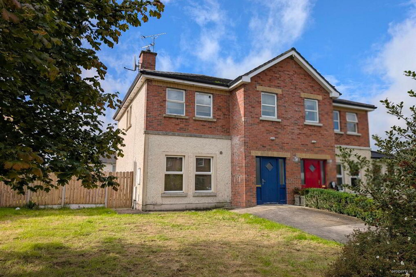 26 Castleforde, Ballyconnell, Co. Cavan, H14X276 — photo 1