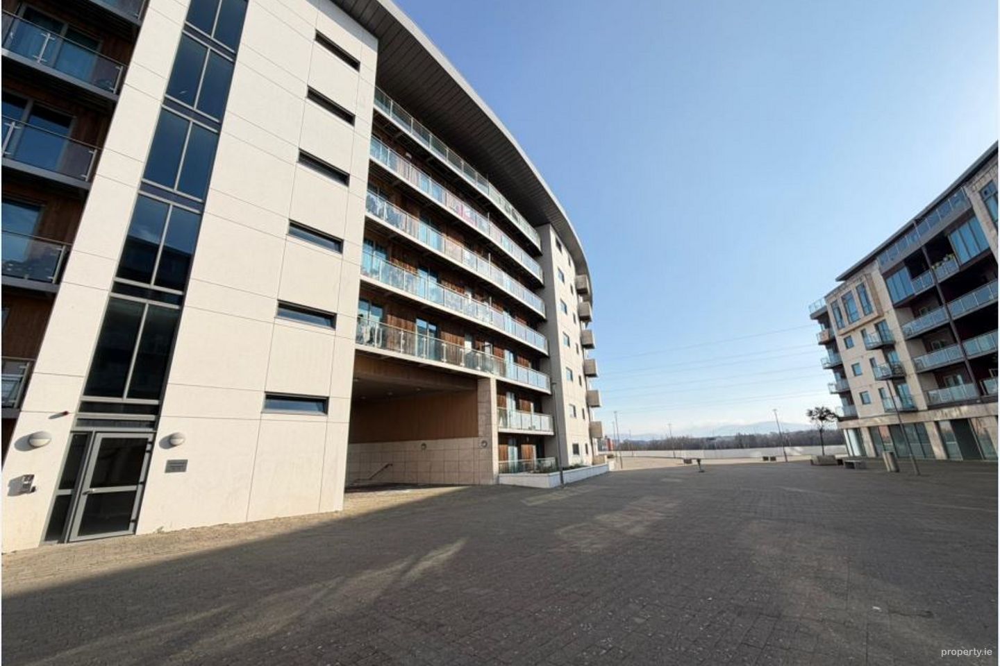 The Crescent, Park West Pointe, Dublin 12 — photo 1