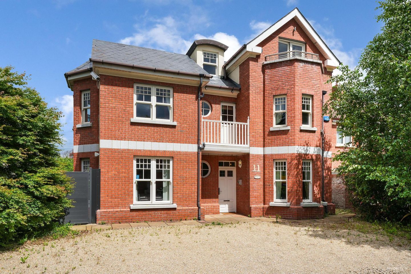 11 Grove Paddock, Blackrock, Co. Dublin — photo 1