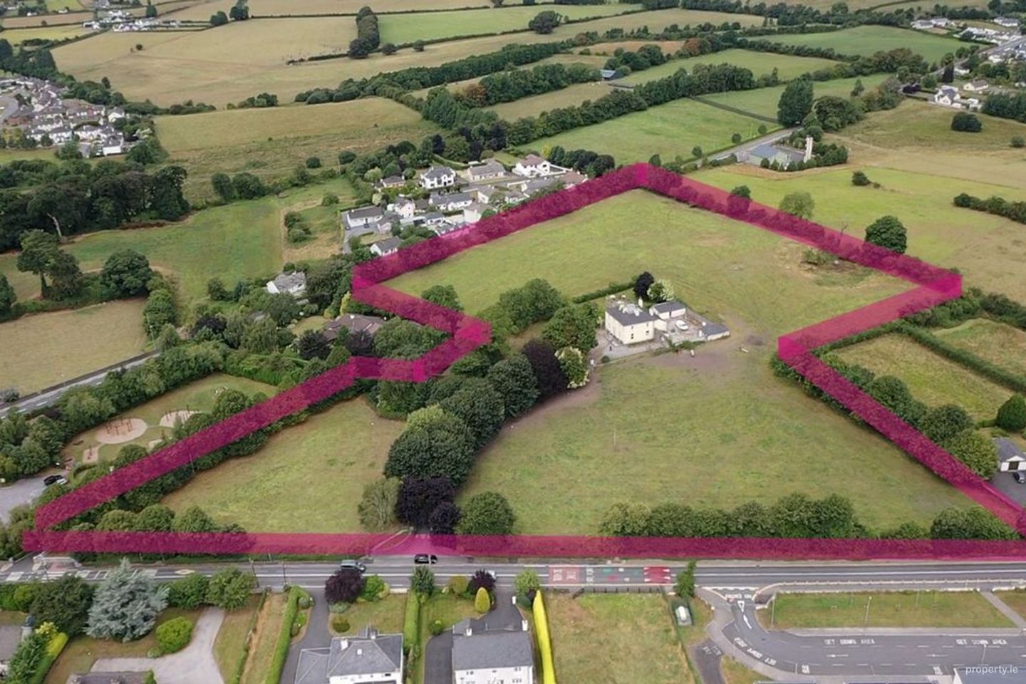 Emmaus House and Development Land, Ballyroan Road, Abbeyleix, Co. Laois, R32CY91 — photo 1