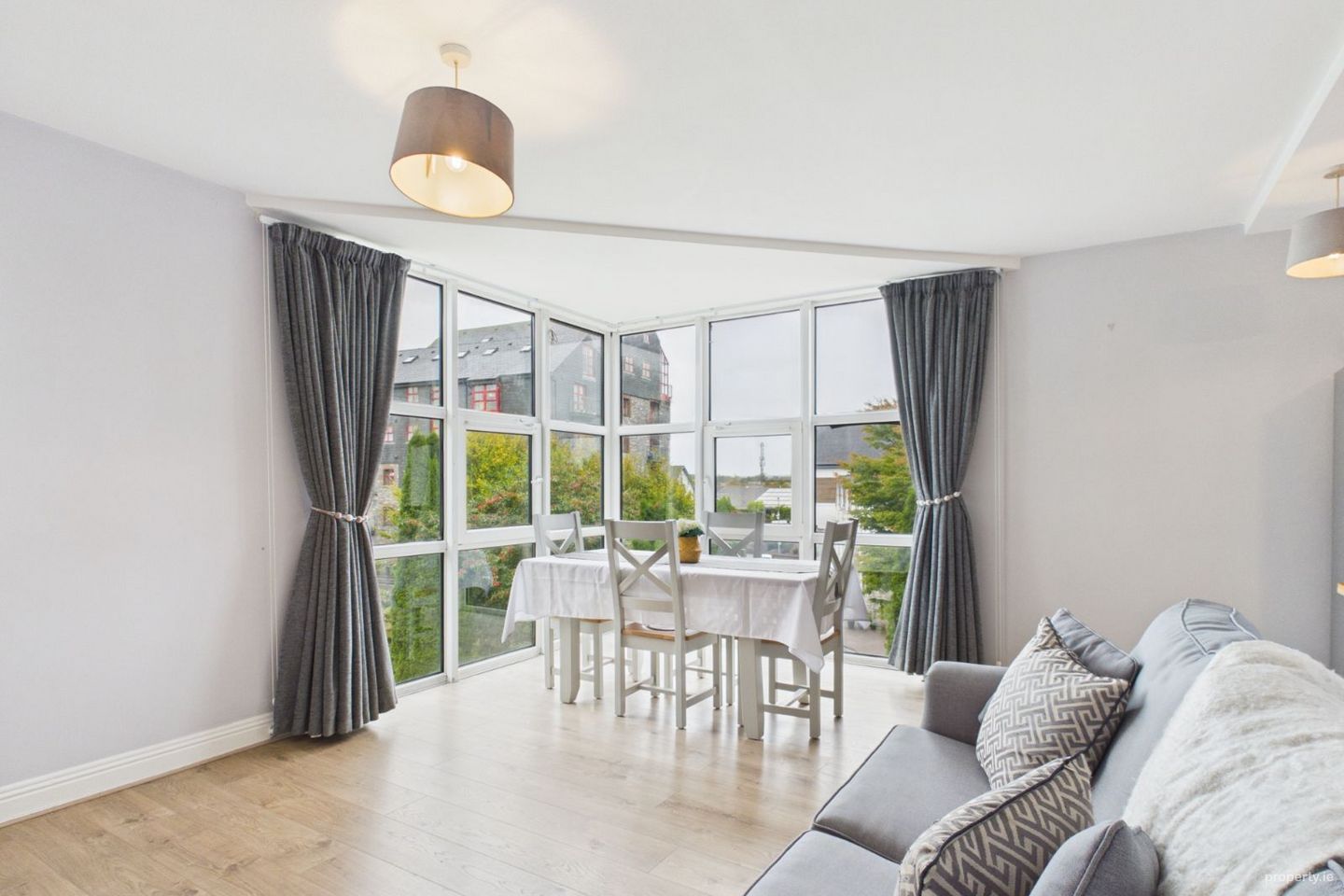 10 The Courtyard, Mill Road, Midleton, Co. Cork — photo 1
