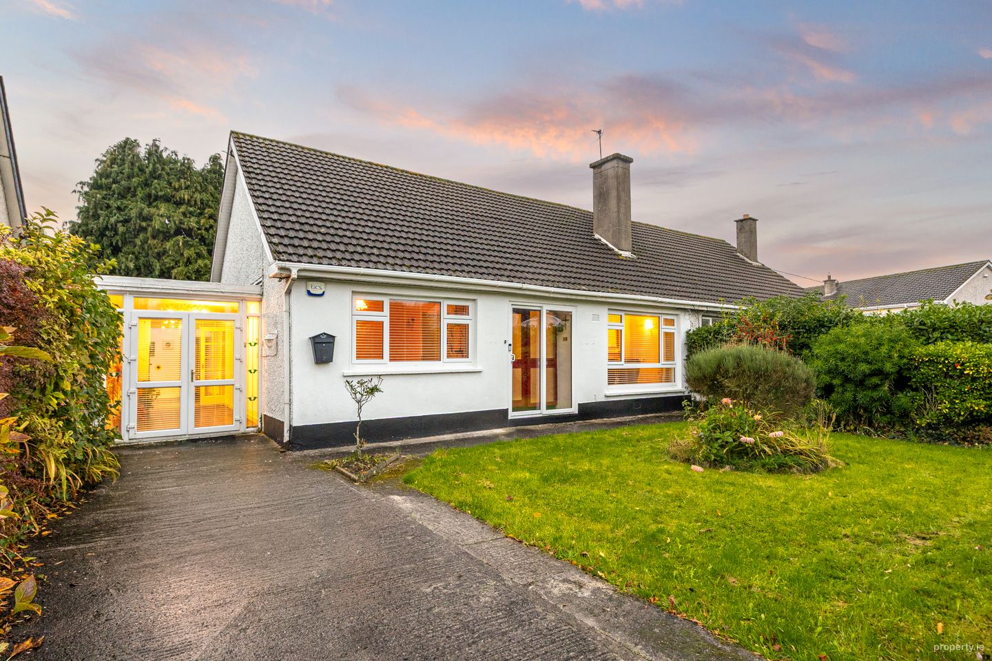 19 Mount Carmel, Newbridge, Co. Kildare, W12DK29 — photo 1