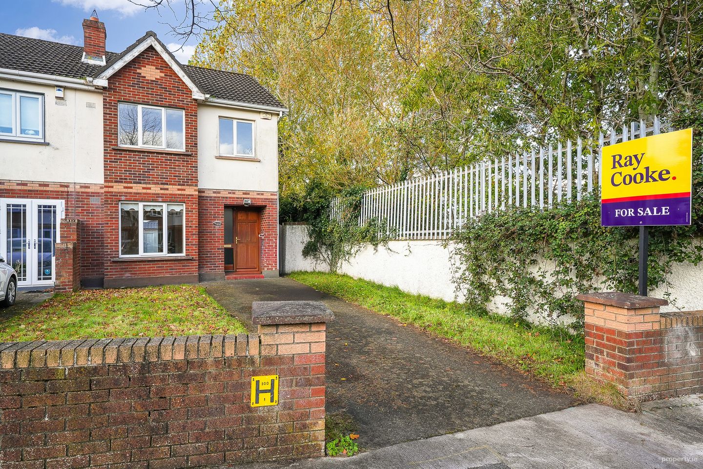28 Hazelgrove, Tallaght, Dublin 24 — photo 1
