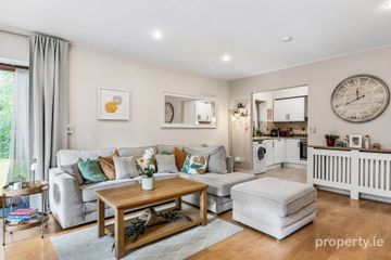 Apartment 1, Kingston Hall, Harold`s Grange Road, Dublin 18, Co. Dublin, D18VP64 — photo 3