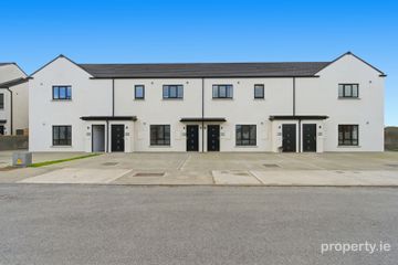 38 Sandyhill Lane, Clonmel, Clonmel, Co. Tipperary, E91W6H6 — photo 2