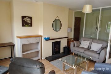 Apartment 4, Cashel Court, Pollnarooma, Co. Galway — photo 2