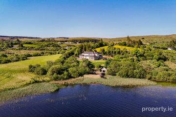 Kitts Bay - Lake Shore House, Glann Road, Oughterard, Co Galway, H91PN7P