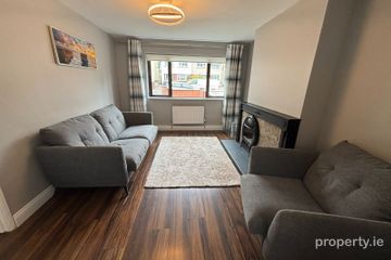 11 Parkwood Grove, Old Bawn, Tallaght, Dublin 24 — photo 2