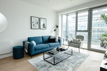 2-Bed, Coopers Cross, Mayor Street Upper, Dublin 1 — photo 3