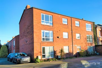 Apartment 10, Glenesk Court, Sandymount, Dublin 4 — photo 2