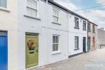 23 Saint Josephs Avenue, Henry Street, Galway, H91V67P — photo 2