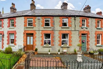 5 Sarsfield Terrace, Lower Main Street, Lucan, Co. Dublin, K78XC64