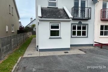 8 Greenfield Park, V95 T381, Lahinch, Co. Clare