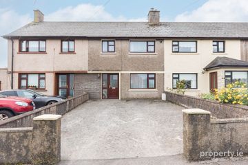 15 O'Neill'S Place, Carrignafoy, Cobh, Co. Cork, P24HE19