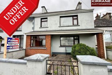 Upper Main Street, Ballyhaunis, Ballyhaunis, Co. Mayo, F35DA56