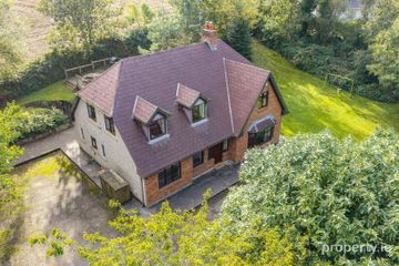 Blackberry Cottage, 5 Brookwood, Crosshaven Road, Carrigaline, Co. Cork, P43VX62 — photo 3