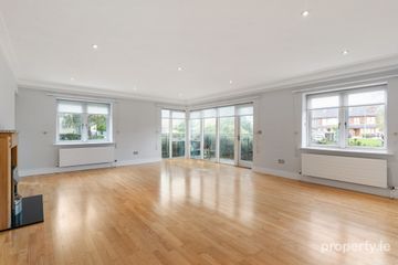 4 Sefton Hall, Kelston, Leopardstown Road, Foxrock, D18 YC67 — photo 2