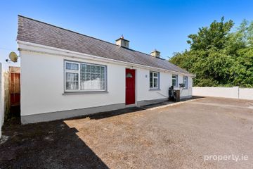 Clonmore, Edenderry, Rhode, Co. Offaly, R45P298 — photo 3