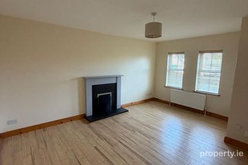 12 Mill Glen, Moville, Lifford, Moville, Co. Donegal — photo 2