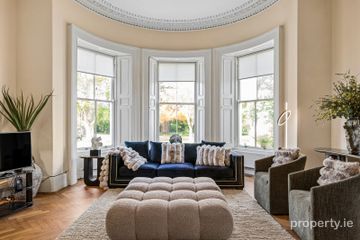 Apartment 1, Main House, Simmonscourt Castle, Donnybrook, Dublin 4, D04TK74 — photo 3