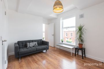 Flat 1, 17 Longwood Avenue, South Circular Road, Portobello, Dublin 8 — photo 3