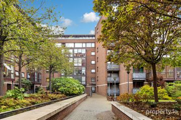 203 The Camden, Charlotte Quay Dock, Dublin 4, D04 HD34