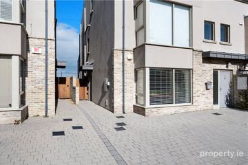 36 Aylesbury, Ballintemple, Cork, T12 KF8E — photo 2