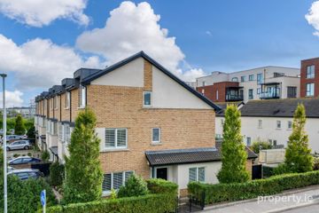 2 Larkfield Place, Dublin 18, Co. Dublin, D18XE02