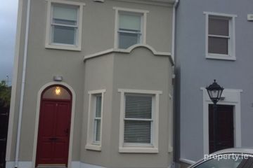 5 College Crescent, College Road, Bohermore, Co. Galway