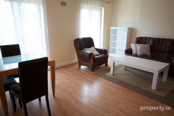 5, Chelsea Court, Thomas Street, Newbridge, Co. Kildare — photo 2