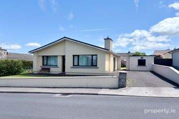 Roseville, 11 Woodlands Heights, Carrick-Beg, Carrick-On-Suir, Co. Tipperary, E32RX75